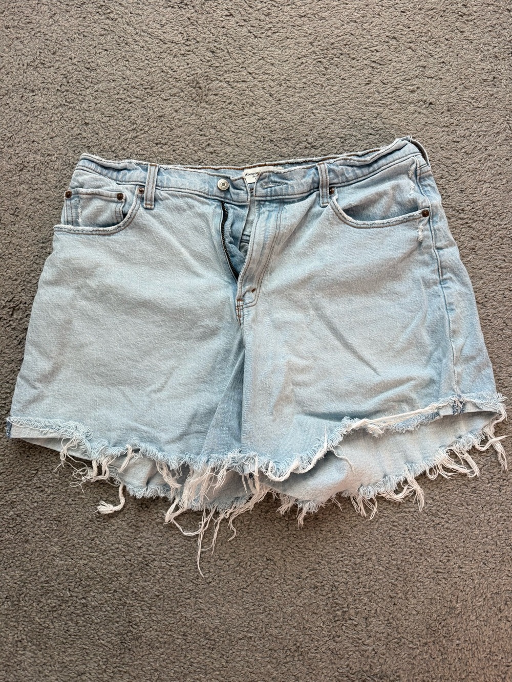 Abercrombie & Fitch Light Wash Denim Distressed Frayed Hem Shorts